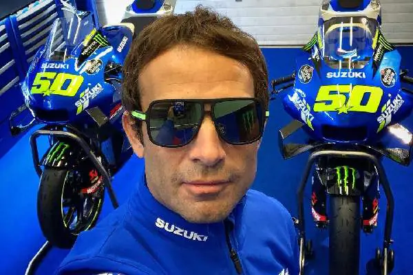 5 Intruiging Facts About Sylvain Guintoli MotoGP Racer: A Look Into His Life On and Off The Track