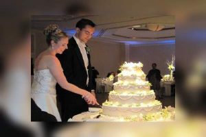 Nathan Blecharczyk Biography: From Airbeds To Airbnb | BroadBiography