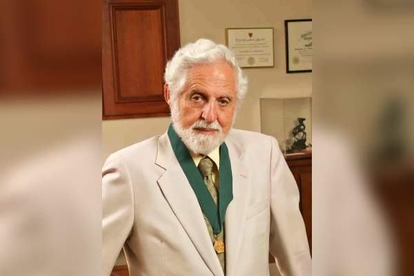 Carl Djerassi Biography: An Extraordinary Life of The Father of “The Pill”
