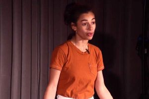 Nia Towle Biography: Drama School to The Lord of the Rings | BroadBiography