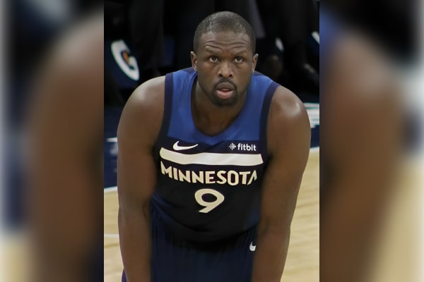 Luol Deng Biography: From Humble Beginnings to Accomplished NBA Career